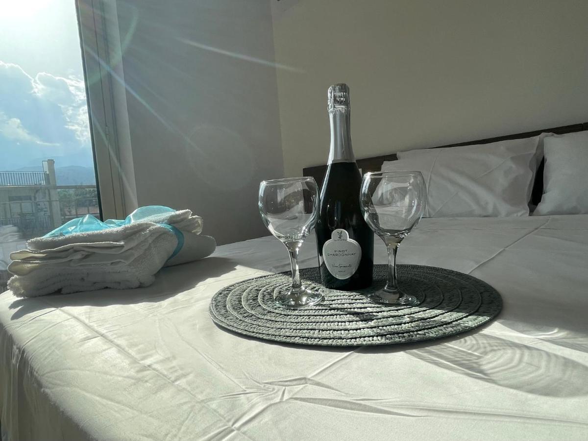 Maison De Cheeramie - Tourist Apartments Tra Mare E Etna Mascali Buitenkant foto